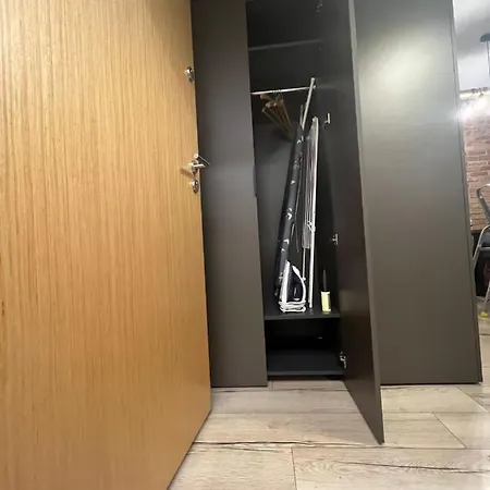 Kolejowa Hub Expo Апартаменты Варшава